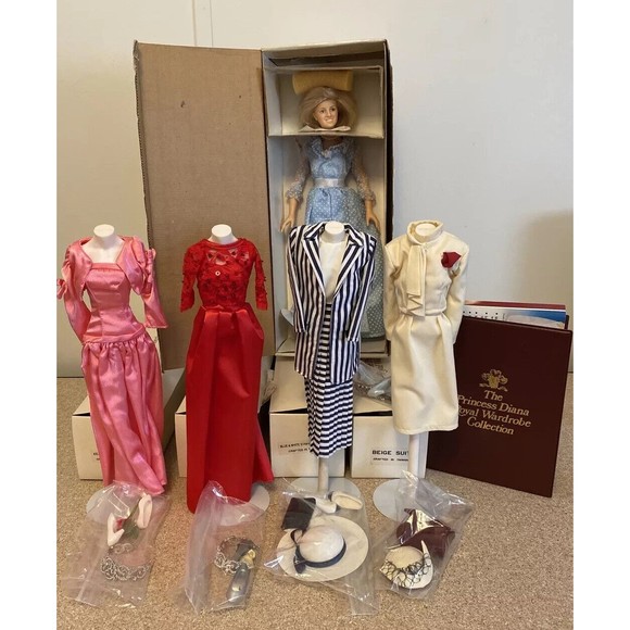 Princess Diana Royal Wardrobe Collection by Danbury Mint 1989